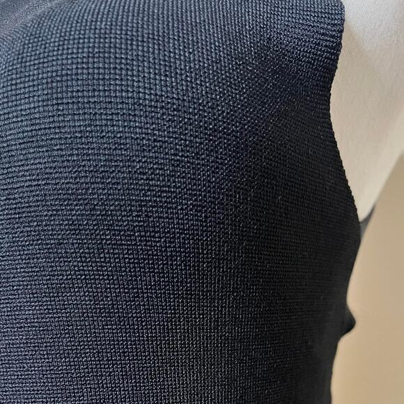 Black vintage y2k criss cross back with stretchy fabric - Picture 5 of 8